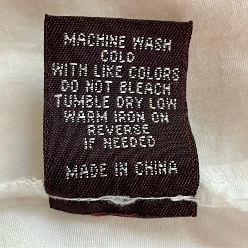 Double D Ranch | White Silver Tone Button Pleated Shoulder Poplin Western Shirt - Picture 6 of 7